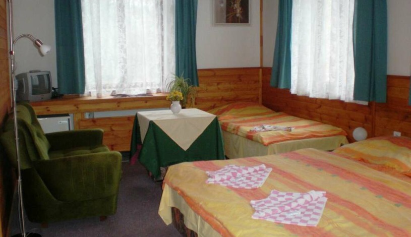 Penzion Rudolf Liberec - Třílůžkový s přístýlkou, Třílůžkový, Apartmán 2+3