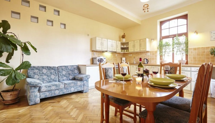 Wellness Penzion U Muzea s.r.o. Liberec - Rodinný apartmán Amadeus (3 ložnice)