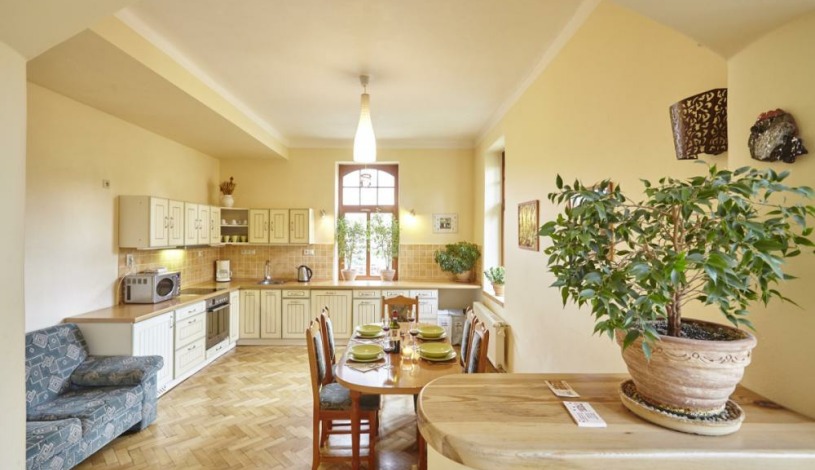 Wellness Penzion U Muzea s.r.o. Liberec - Rodinný apartmán Amadeus (3 ložnice)