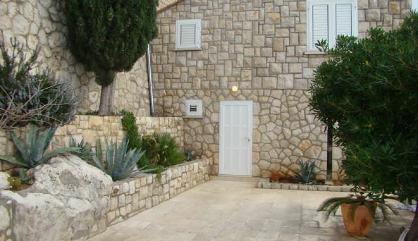 Apartment Lozica 1 Dubrovnik - Apt 39308