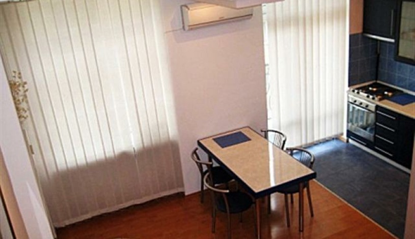 Apartment Mala Zhytomyrska Kiev - Apt 18923