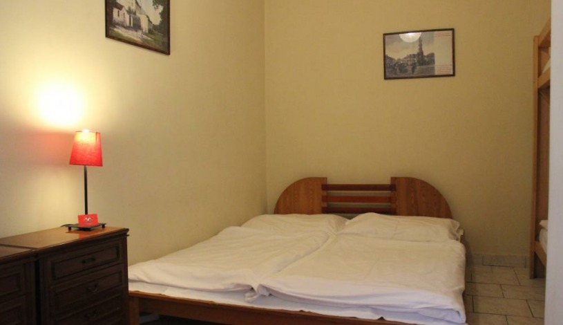 Hostel Marabou Prague Praha - Čtyřlůžkový pokoj se spol soc. zařízením