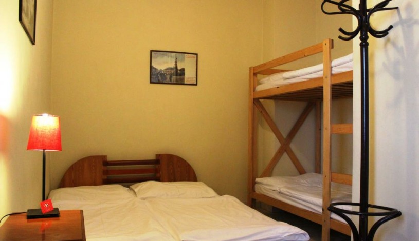 Hostel Marabou Prague Praha - Čtyřlůžkový pokoj se spol soc. zařízením