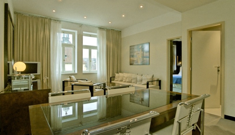 Maximilian Hotel Prague Praha - Aпартамент