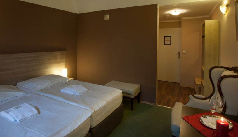 Hotel Otakar Praha - Dvoulůžkový pokoj s přistýlkou, Двухместный номер