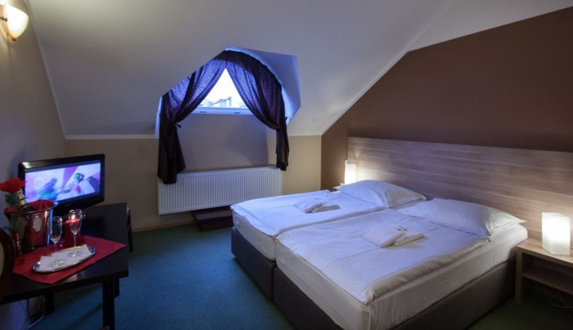 Hotel Otakar Praha - Dvoulůžkový pokoj s přistýlkou, Двухместный номер