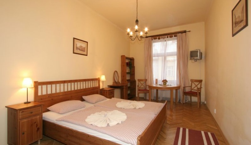 MERLIN Praha - Двухместный номер (категория 1), Двухместный номер (категория 2), Двухместный номер (категория 3), Апартамент ( 1 человек), Апартамент (2 человек)