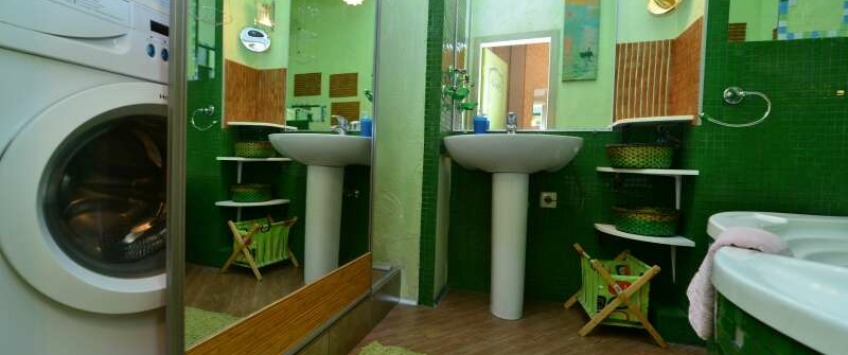 Apartment Mezhyhirska Kiev