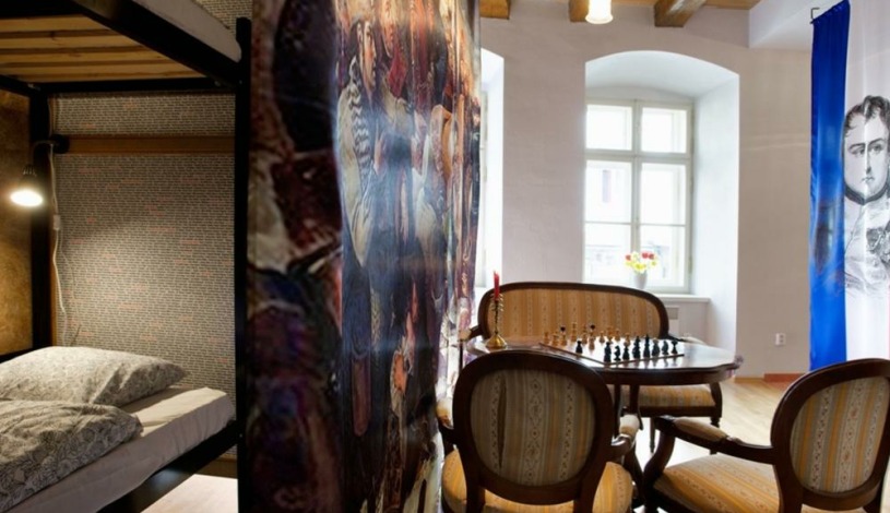 Apartments & Hostel Mitte Brno - lůžko ve společném šestilůžkovém dámském pokoji - Parnas, lůžko ve společném šestilůžkovém pokoji-Austerlitz