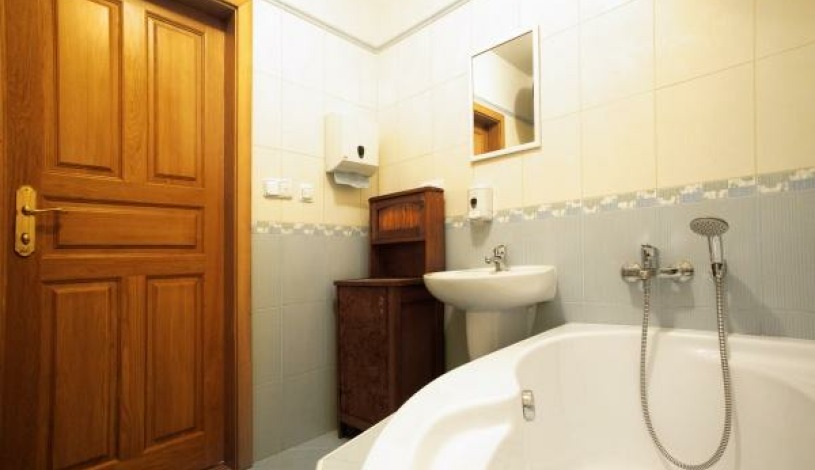 Apartments & Hostel Mitte Brno - lůžko ve společném šestilůžkovém pokoji-Tugendhat