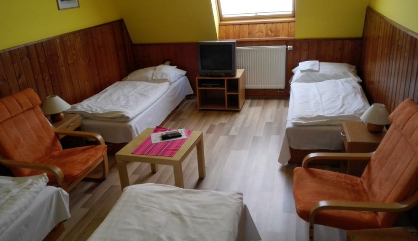 Motorest Penzion u Benziny Znojmo - Třílůžkový standard