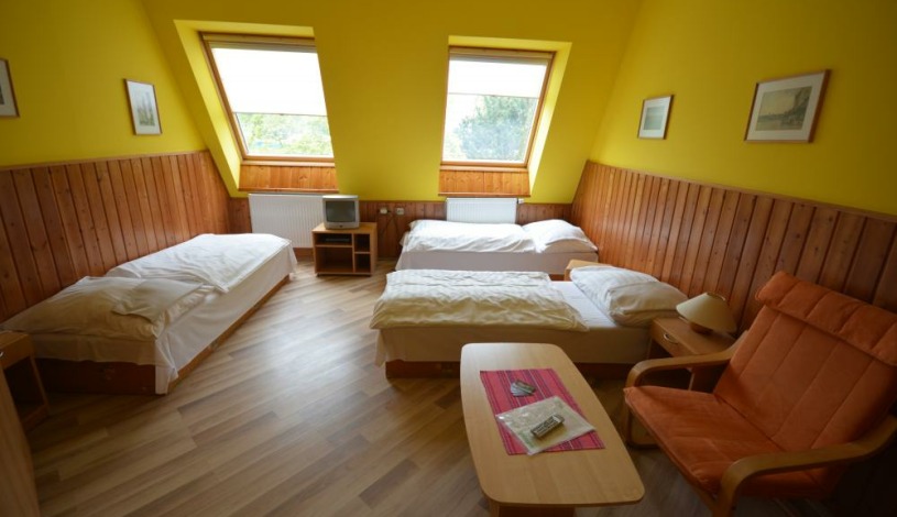 Motorest Penzion u Benziny Znojmo - Třílůžkový standard