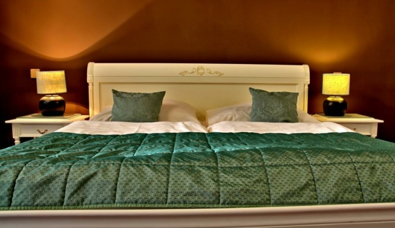 Hotel Galant**** Lednice - Dvoulůžkový pokoj Deluxe (manželská postel), Dvoulůžkový pokoj Standard (oddělená lůžka)