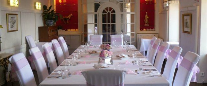 The House Nebozizek Apartments Praha