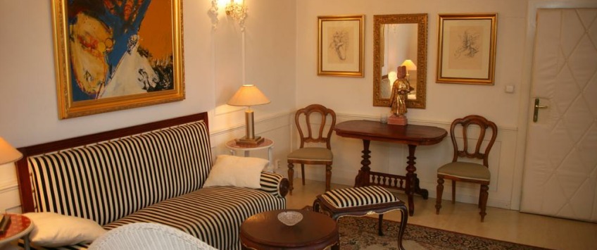 The House Nebozizek Apartments Praha