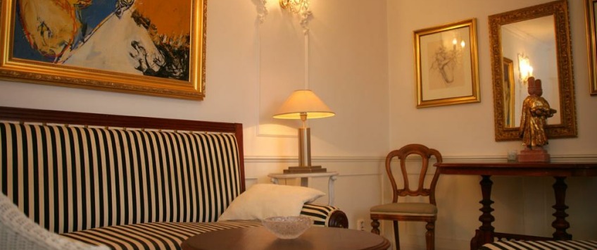 The House Nebozizek Apartments Praha