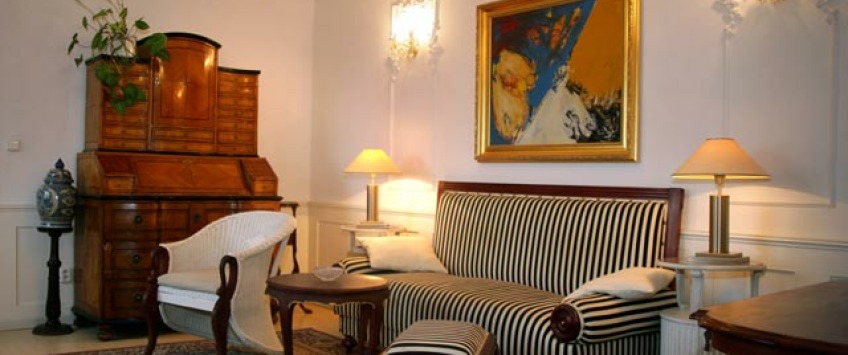 The House Nebozizek Apartments Praha