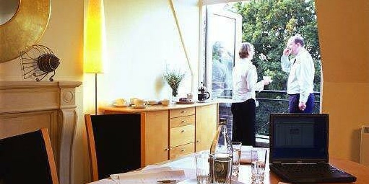 1-bedroom Dublin Lansdowne Village with-balcony and with kitchen
