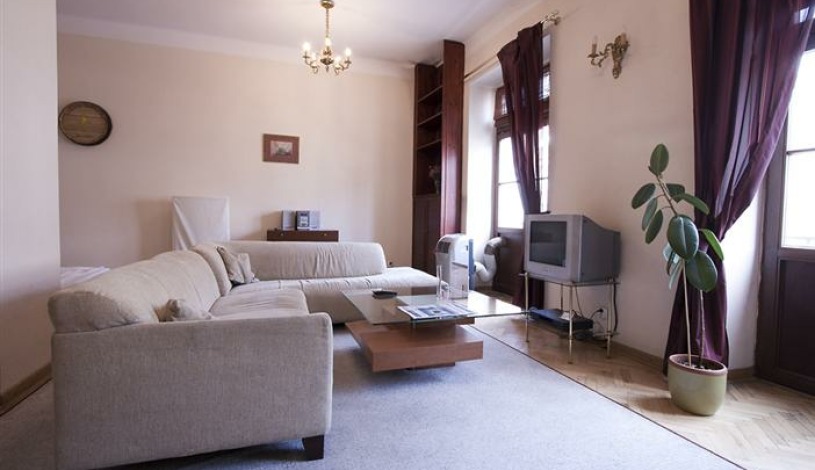 Apartment Nowy Świat Warszawa - RRR Casimir the Restorer (M21)