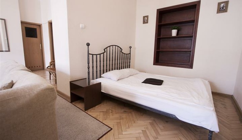 Apartment Nowy Świat Warszawa - RRR Casimir the Restorer (M21)