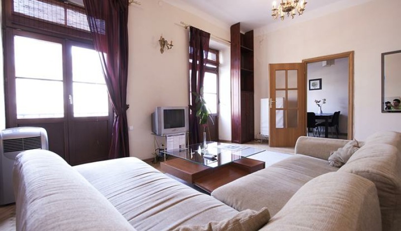 Apartment Nowy Świat Warszawa - RRR Casimir the Restorer (M21)