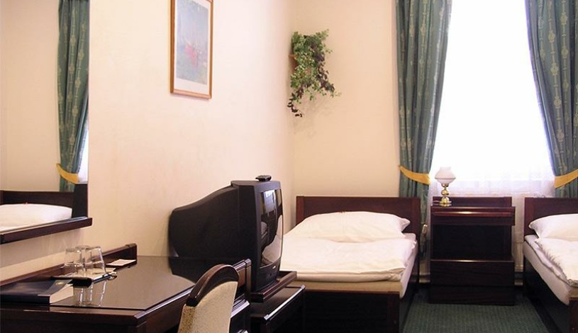 Hotel Omega Brno - Třílůžkový pokoj