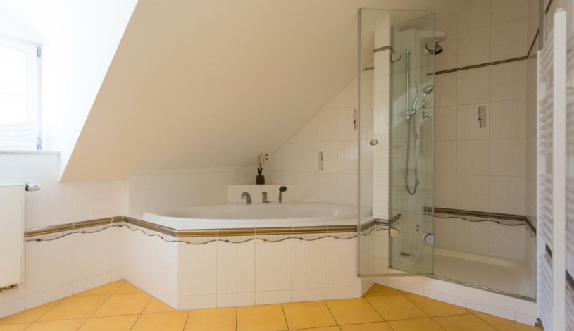 Hotel Ontario garni Karlovy Vary - Dvoulůžkový-APT s přistýlkou