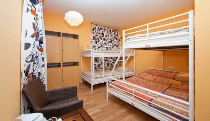 Hostel Orange Praha - Łóżko pojedyncze w pokoju wieloosobowym dla 4 osób