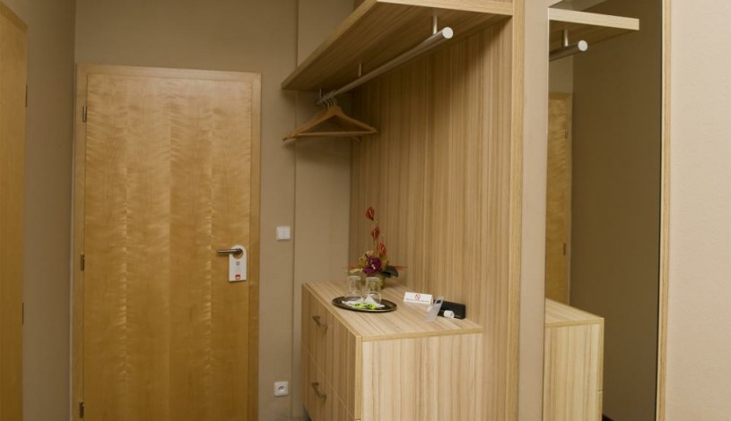 Akord & Poklad, s.r.o. Ostrava - Dvoulůžkový pokoj s oddělenými postelemi