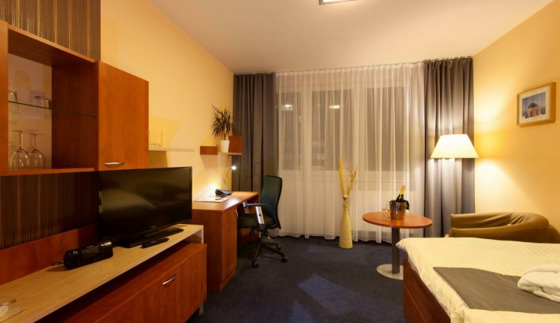 Best Western hotel Vista Ostrava - BUSINESS s oddělenými postelemi