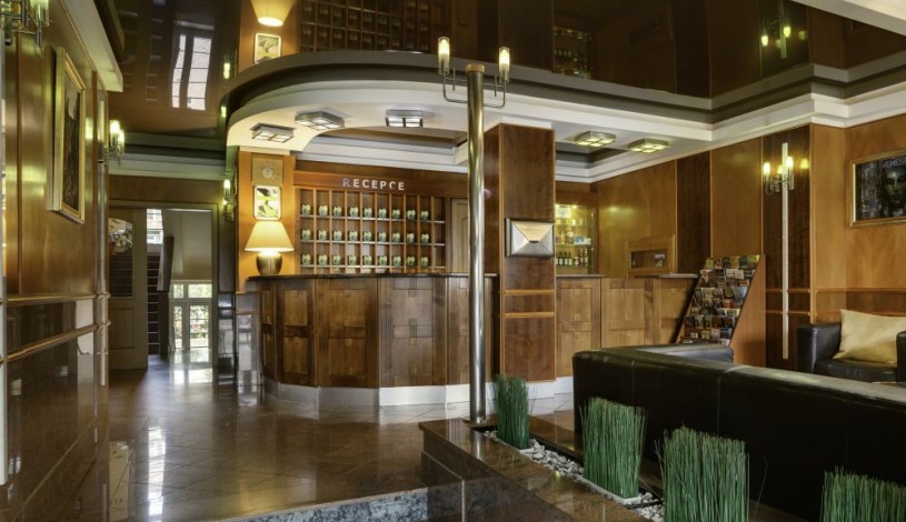 HOTEL OYA Praha