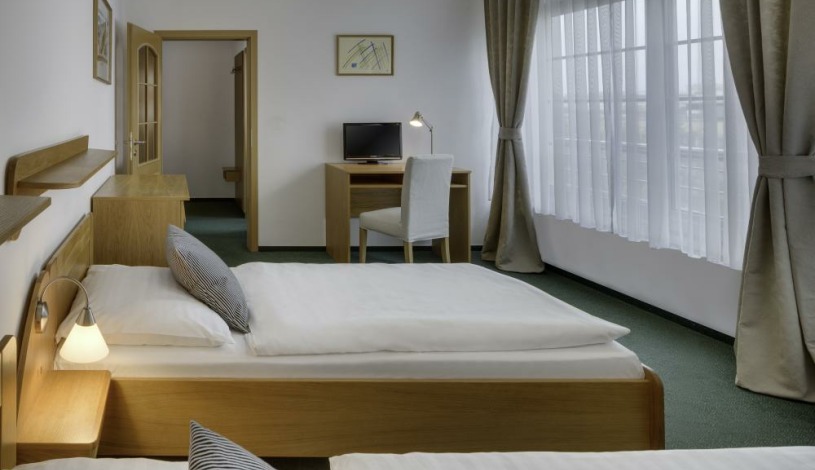 HOTEL OYA Praha