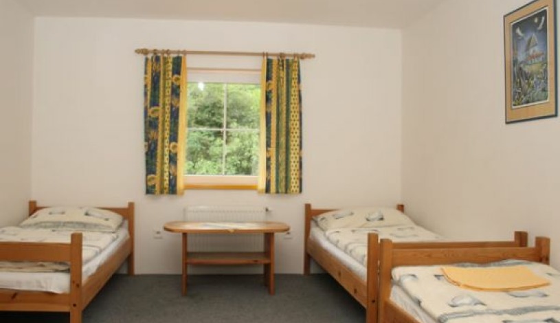 Pension Paťanka Praha - Dreibettzimmer (ohne Bad und WC)