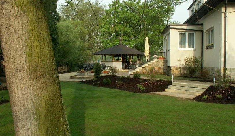 Cartellone appartamento hotel Pardubice