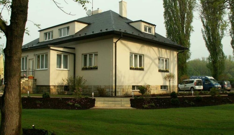 Cartellone appartamento hotel Pardubice