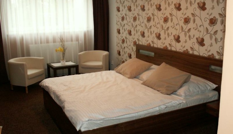 Cartellone appartamento hotel Pardubice