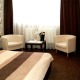 Pokoj č.2, Dvoulůžkový s manželskou postelí a rohovou vanou - Cartellone appartamento hotel Pardubice