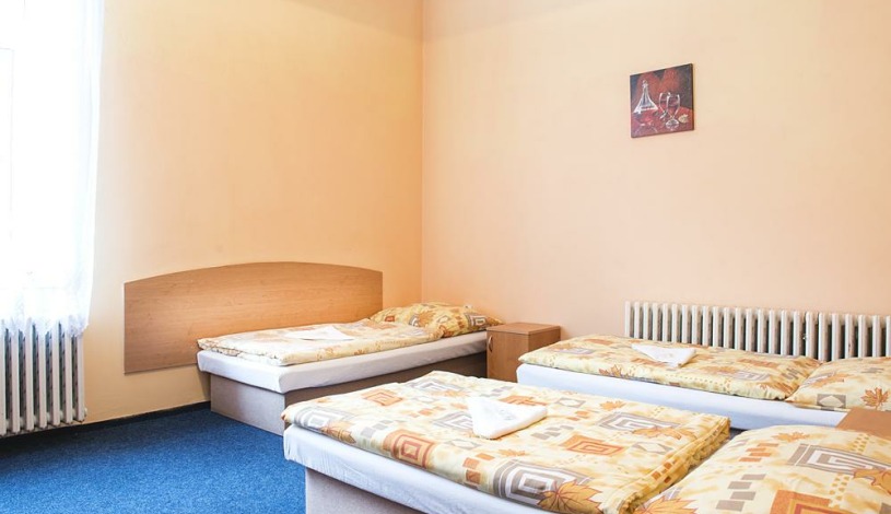 Hotel Hůrka Pardubice - čtyřlůžkový Ubytovna, pětilůžkový Ubytovna