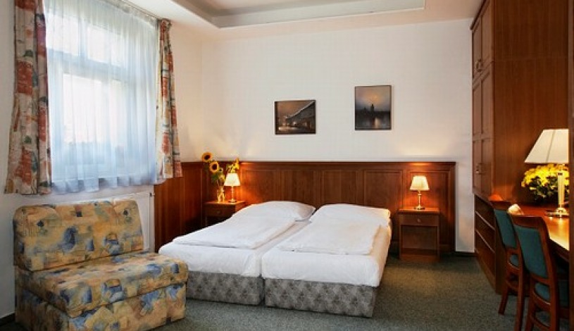 Hotel PEKO, hotel garni *** Praha - Dvoulůžkový pokoj s přistýlkou a kuchyní