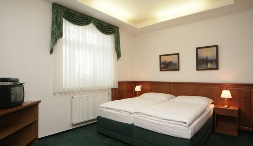 Hotel PEKO, hotel garni *** Praha - Dvoulůžkový pokoj s přistýlkou a kuchyní