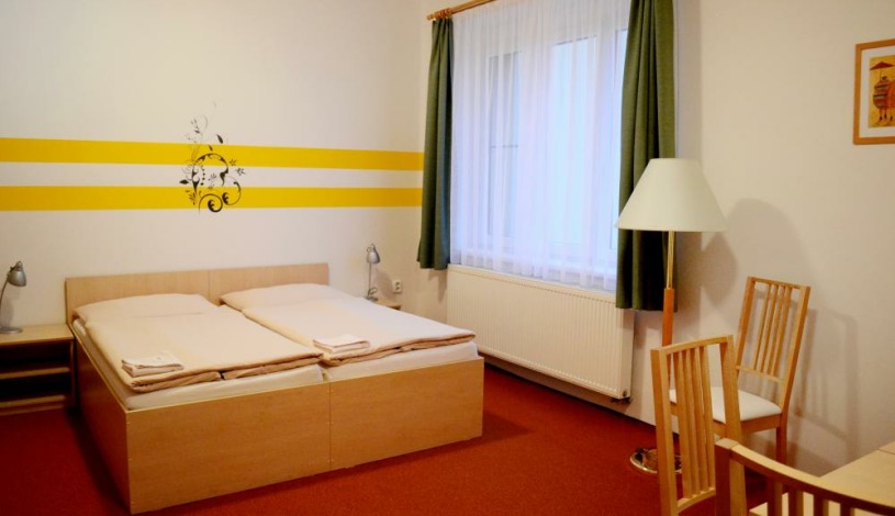 Pension Fontána Poděbrady - Trojlůžkový Pokoj + Přistýlka
