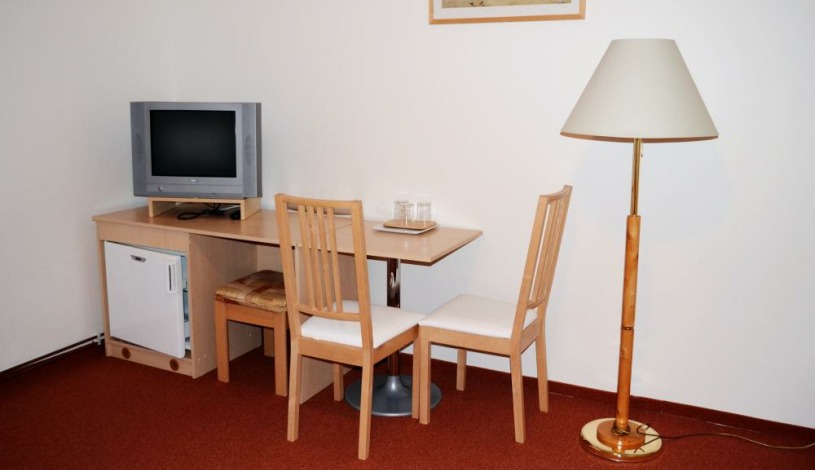 Pension Fontána Poděbrady - Dvoulůžkový Pokoj + Přistýlka