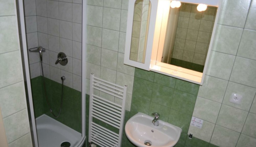 Pension Fontána Poděbrady - Trojlůžkový Pokoj