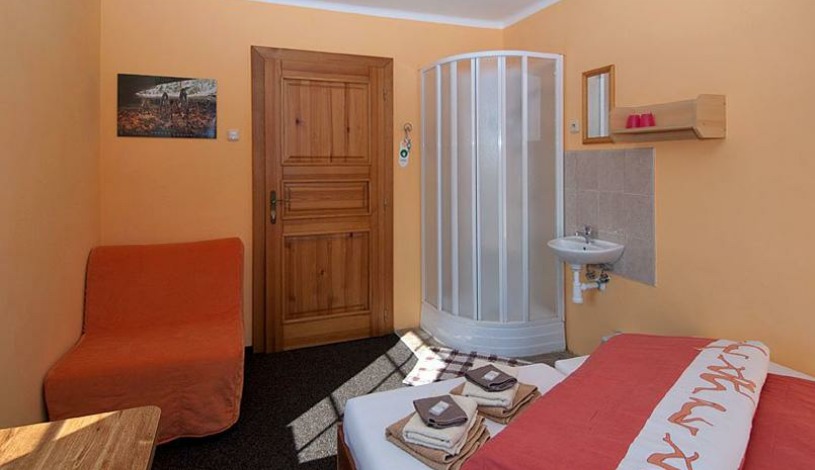 Penzion Na Vyhlídce Hřensko - B) Komfortní pokoj s koupelnou a TV