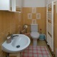 B) Komfortní pokoj s koupelnou a TV - Penzion Na Vyhlídce Hřensko