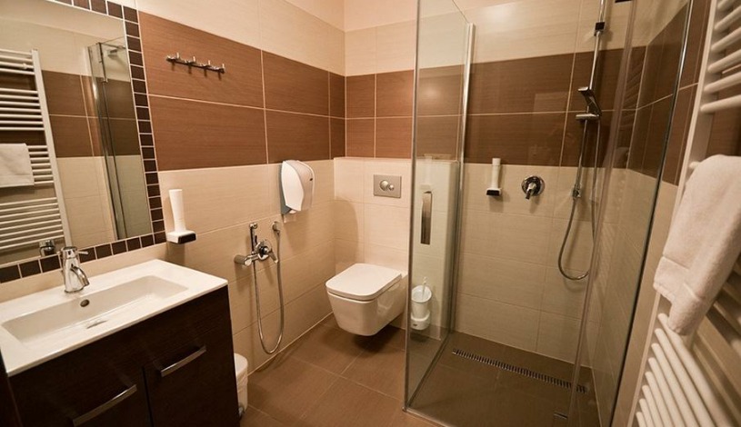 Hotel U Kozičky Teplice - Dvoulůžkový pokoj s terasou, Apartmá pro 2-4 osoby