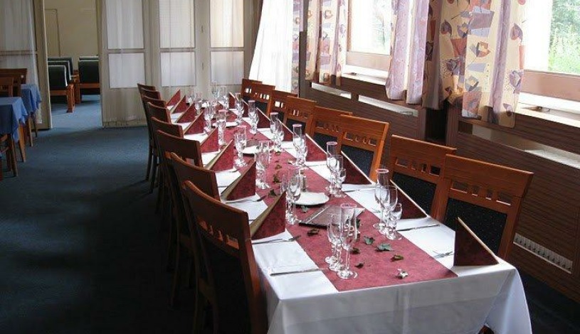 Penzión DRUŽBA** Bojnice