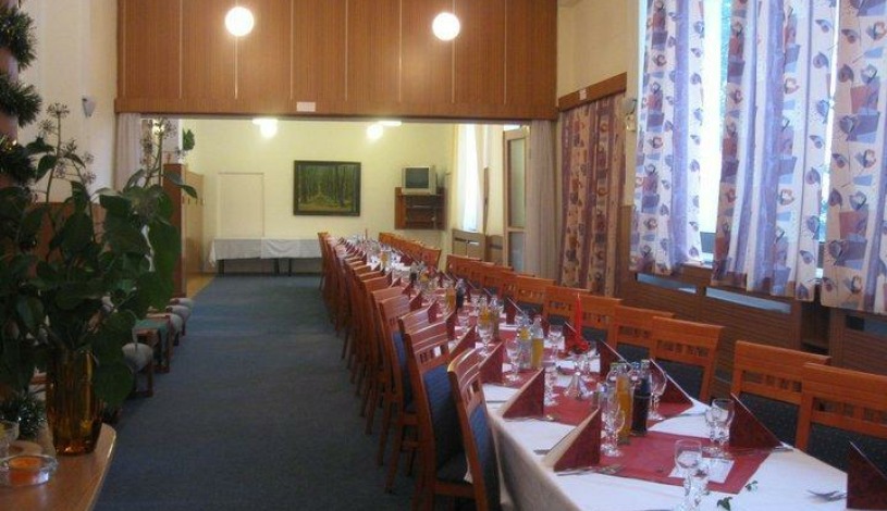 Penzión DRUŽBA** Bojnice