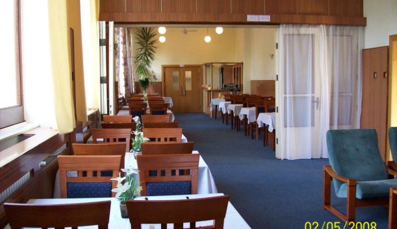 Penzión DRUŽBA** Bojnice