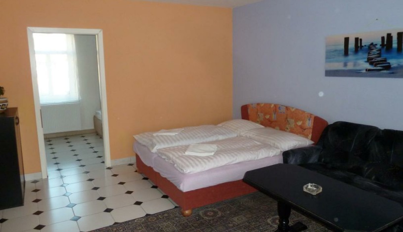 Pension - Restaurant  HOLIDAY Mariánské Lázně